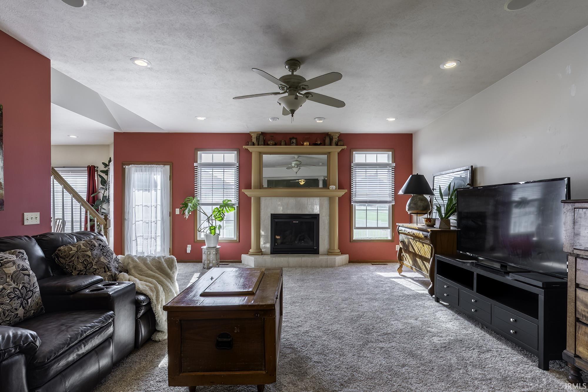 858 N Persimmon Drive Warsaw IN 46582