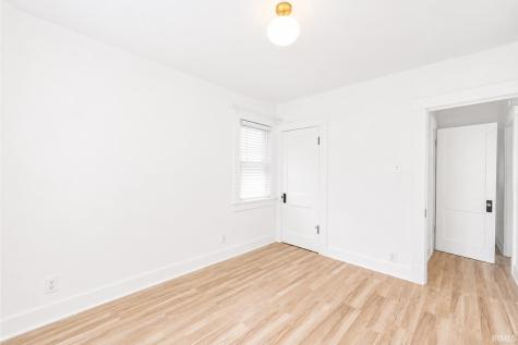 528 Dayton Avenue Fort Wayne IN 46807