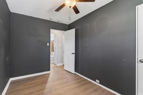 1926 Ravenswood Drive Evansville IN 47714