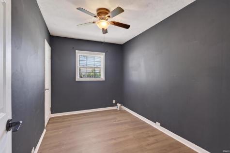 1926 Ravenswood Drive Evansville IN 47714