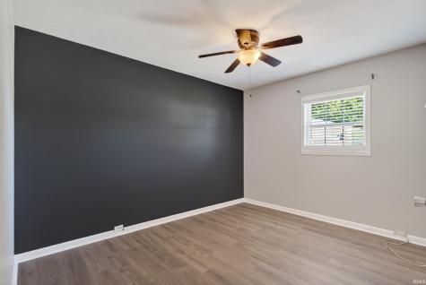 1926 Ravenswood Drive Evansville IN 47714