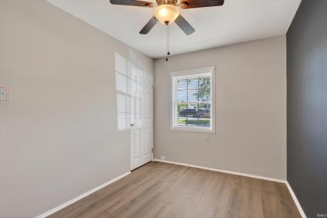 1926 Ravenswood Drive Evansville IN 47714