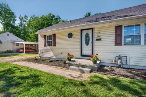 1926 Ravenswood Drive Evansville IN 47714
