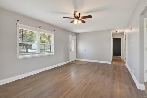1926 Ravenswood Drive Evansville IN 47714