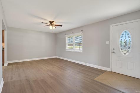 1926 Ravenswood Drive Evansville IN 47714