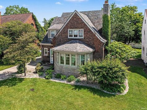 1146 Belmont Avenue South Bend IN 46615