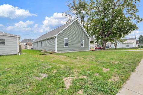 324 W Warren Street Mitchell IN 47446