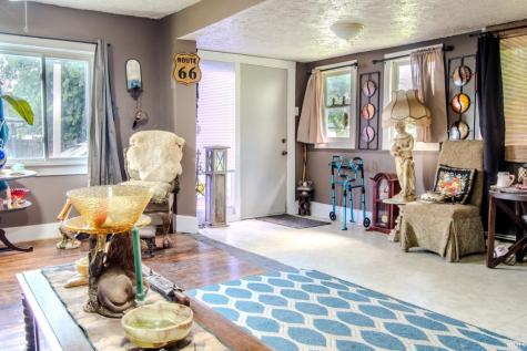 209 W Madison Street Swayzee IN 46986