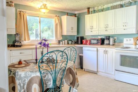 209 W Madison Street Swayzee IN 46986