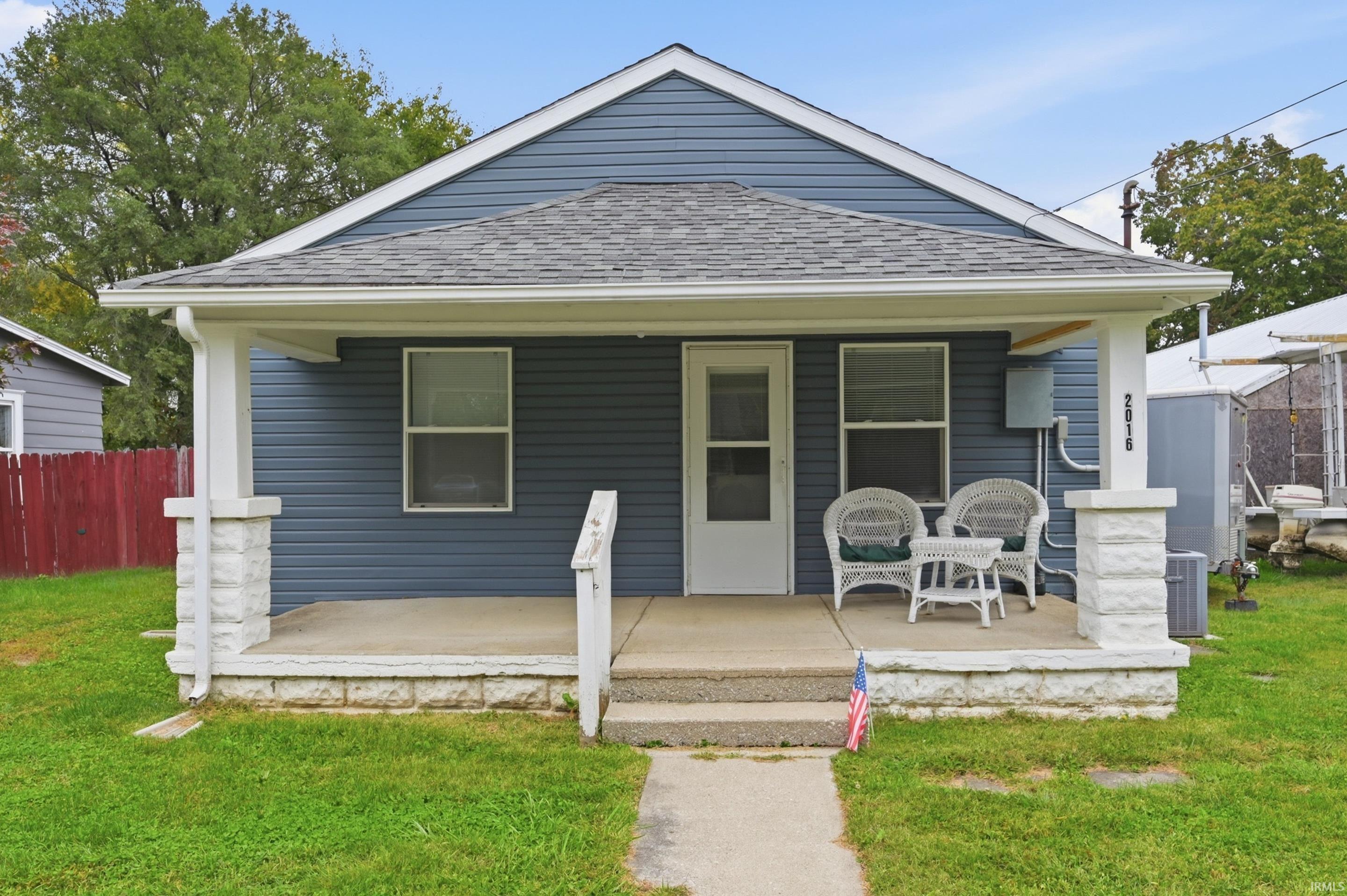 2016 E 13th Street Muncie IN 47302
