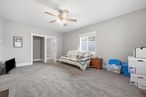 2016 E 13th Street Muncie IN 47302