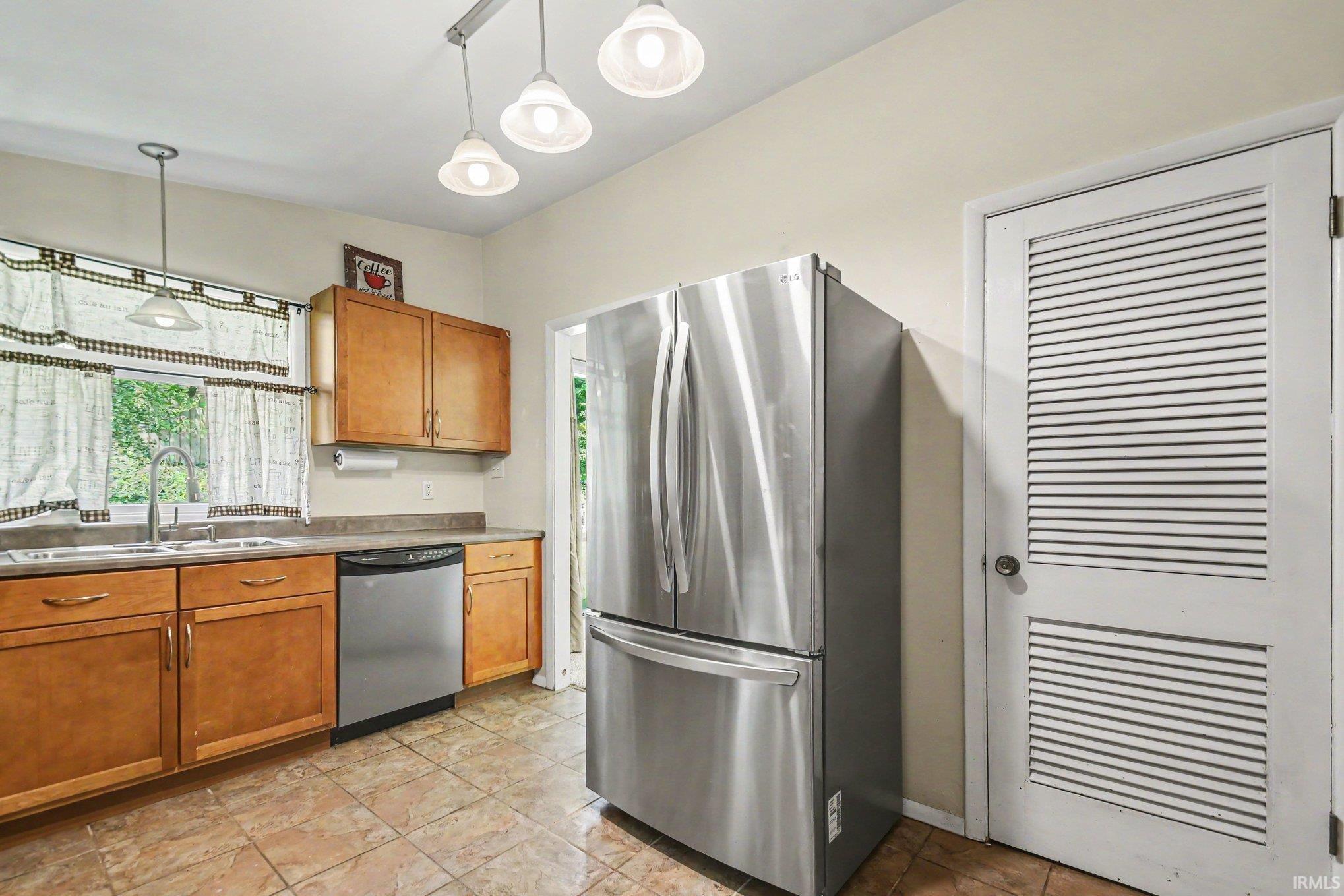 3119 Caroline Street South Bend IN 46614
