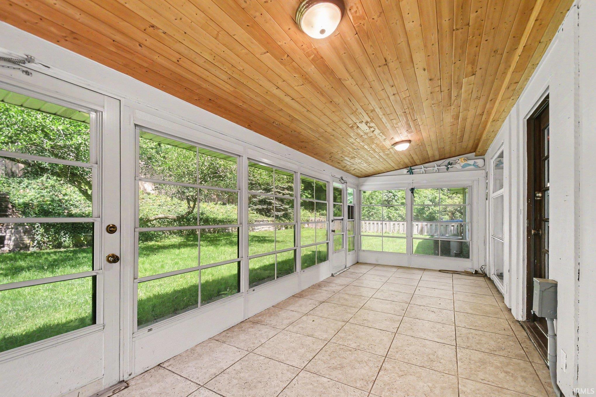 3119 Caroline Street South Bend IN 46614