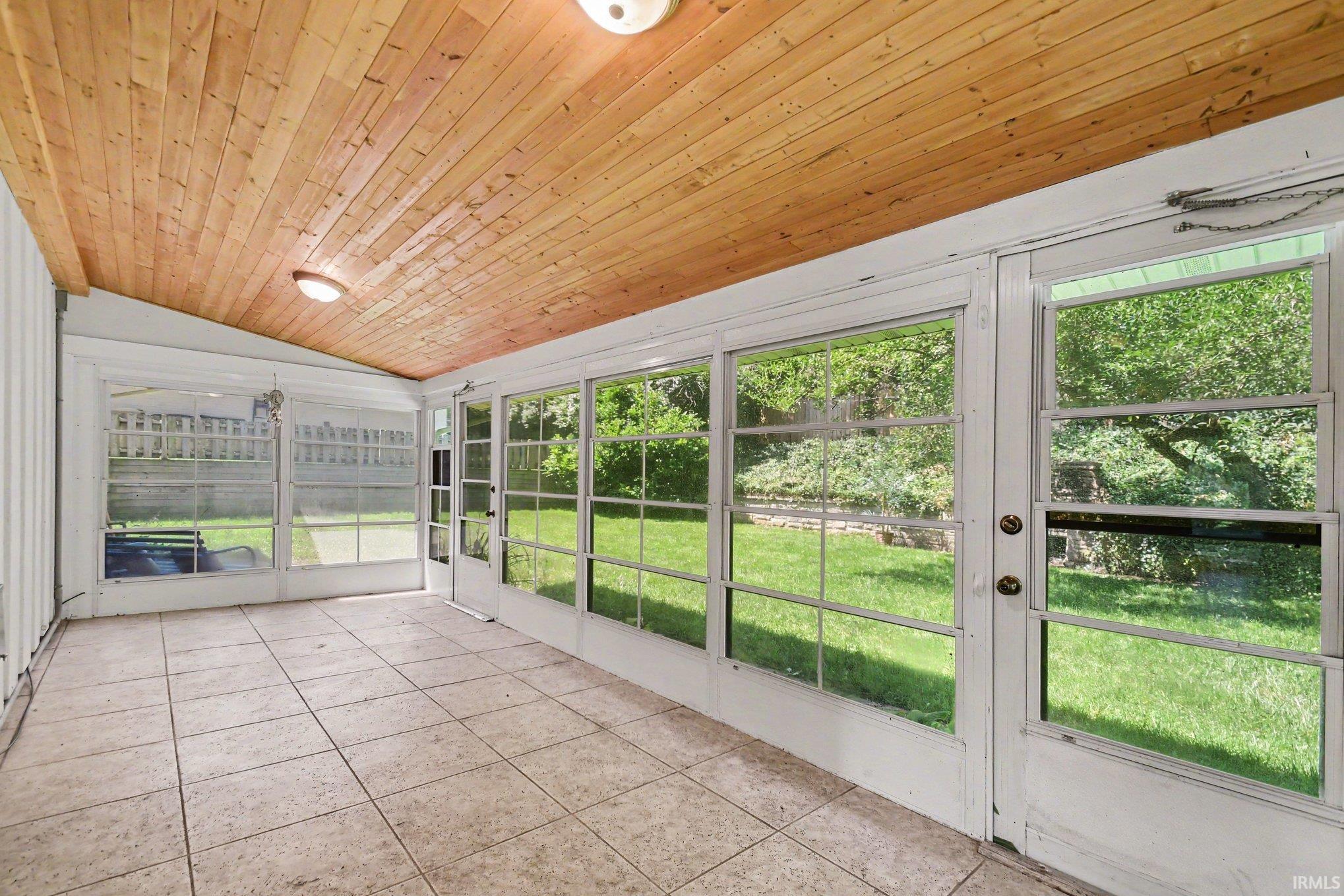 3119 Caroline Street South Bend IN 46614