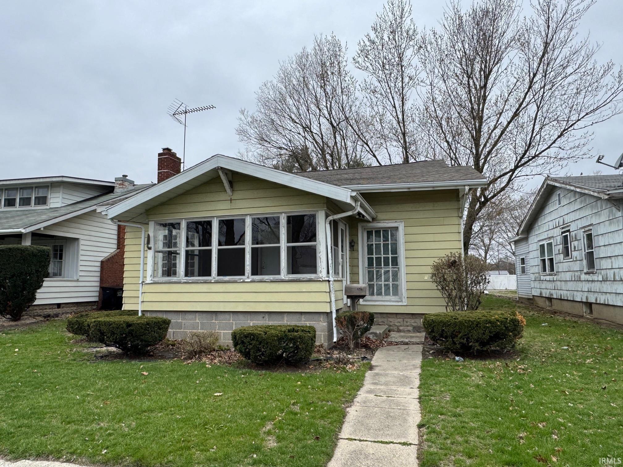 1216 Pontiac Street Rochester IN 46975