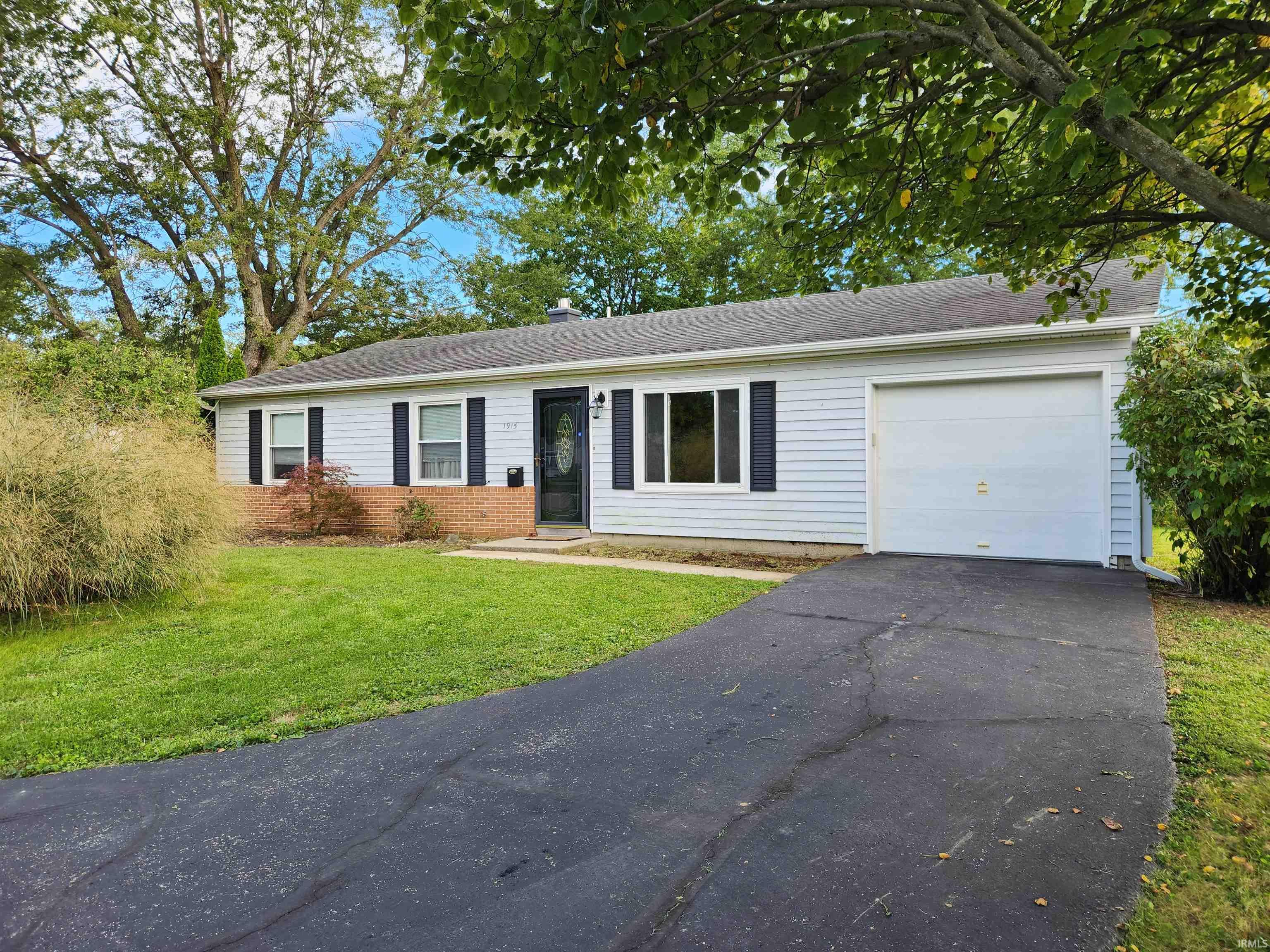1915 W Wilno Drive Marion IN 46952