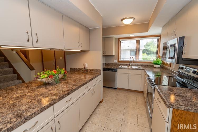 1334-D Freda Drive Elkhart IN 46514
