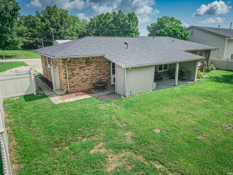 7013 Briar Ridge Road Wadesville IN 47638