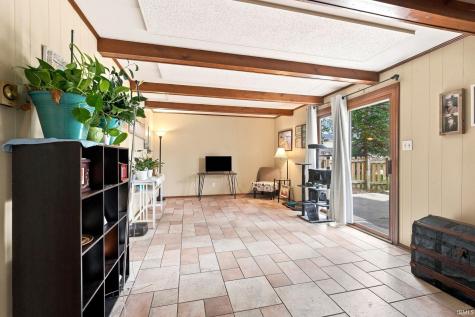 6109 Graymoor Lane Fort Wayne IN 46835