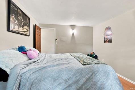 6109 Graymoor Lane Fort Wayne IN 46835