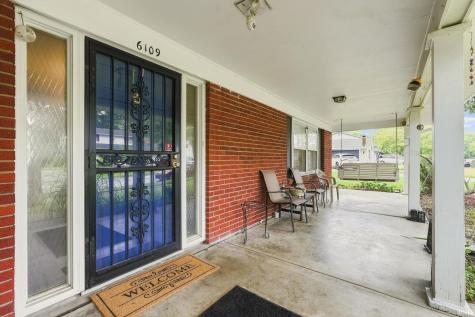 6109 Graymoor Lane Fort Wayne IN 46835