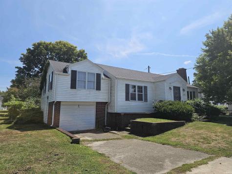 106 E Beckley Street Royal Center IN 46978