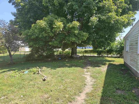 106 E Beckley Street Royal Center IN 46978