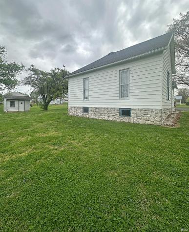 1018 W 1st Street Bicknell IN 47512
