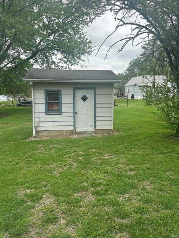 1018 W 1st Street Bicknell IN 47512