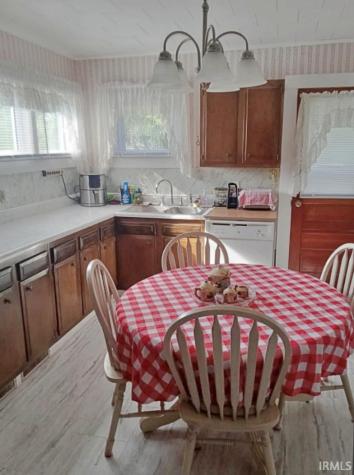 1018 W 1st Street Bicknell IN 47512