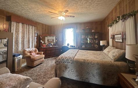 1018 W 1st Street Bicknell IN 47512