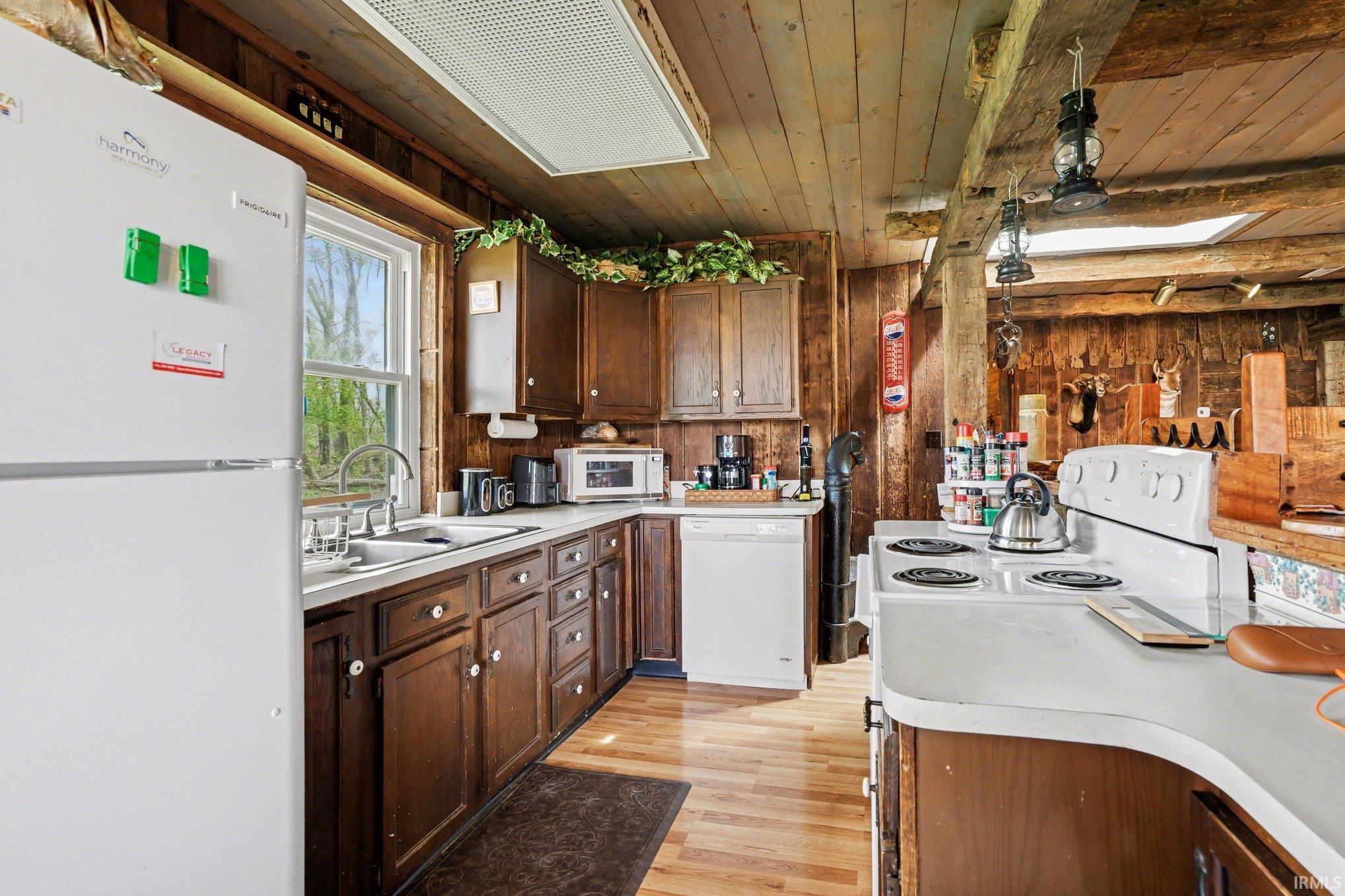 51220 Maplewood Drive Elkhart IN 46514