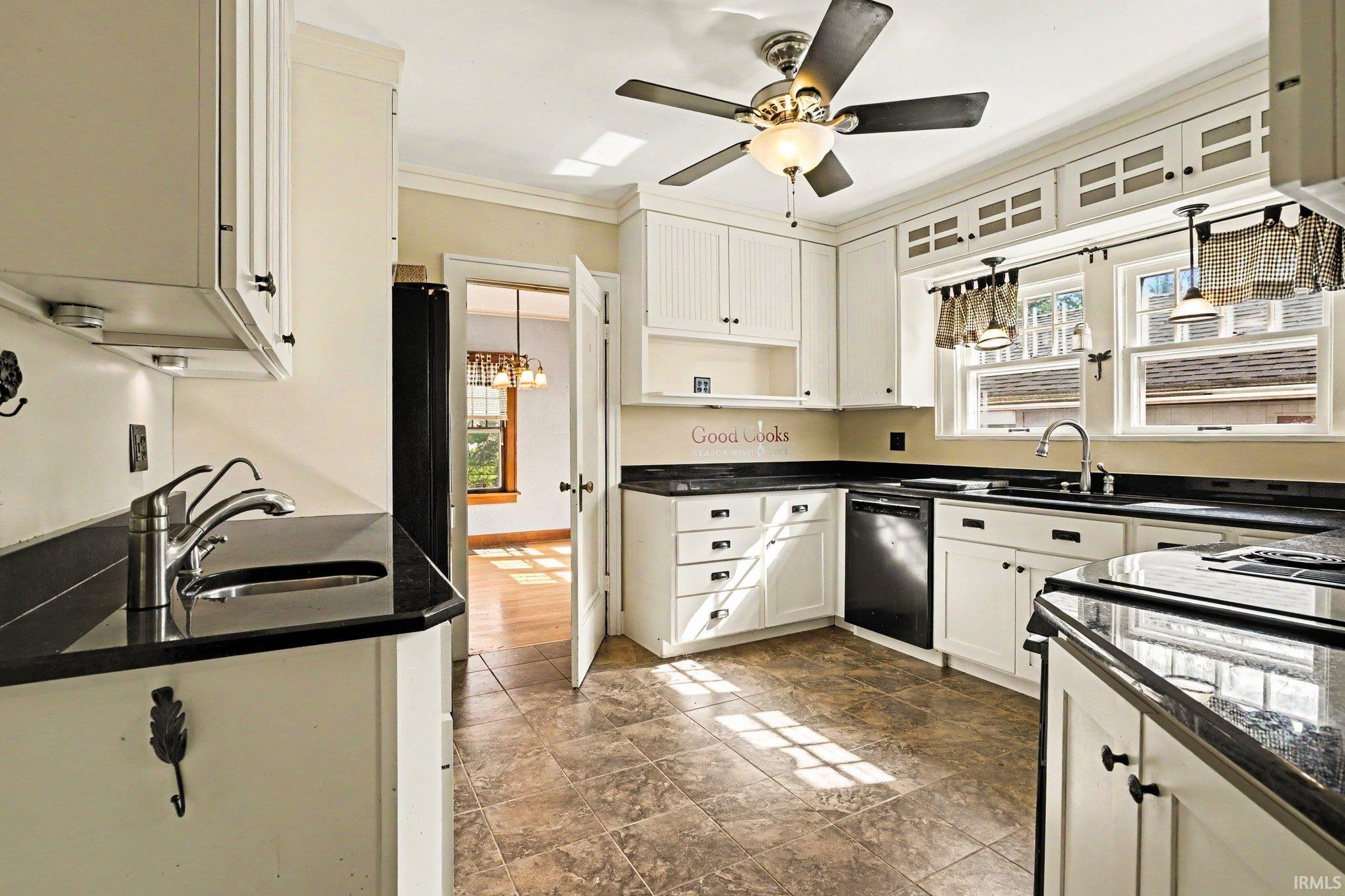 51618 Myrtle Avenue South Bend IN 46637