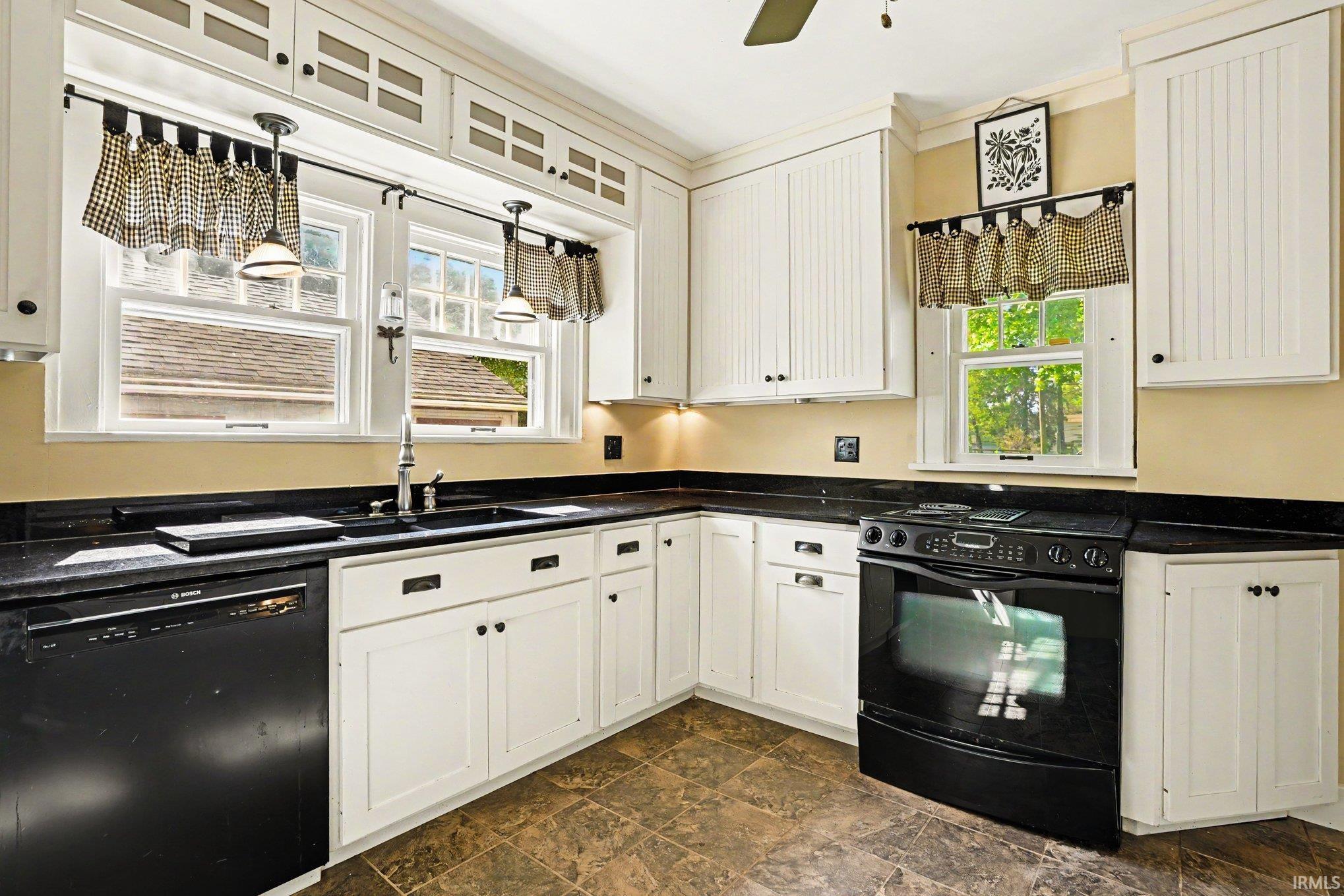51618 Myrtle Avenue South Bend IN 46637