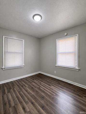 905 Mckinnie Avenue Fort Wayne IN 46806