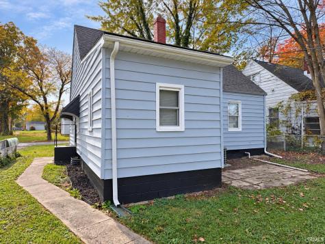 905 Mckinnie Avenue Fort Wayne IN 46806
