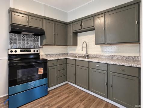 905 Mckinnie Avenue Fort Wayne IN 46806