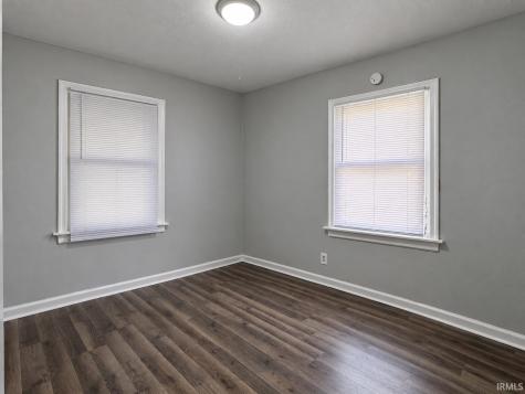 905 Mckinnie Avenue Fort Wayne IN 46806