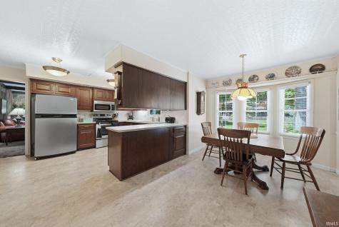8219 Quincy Court Fort Wayne IN 46835