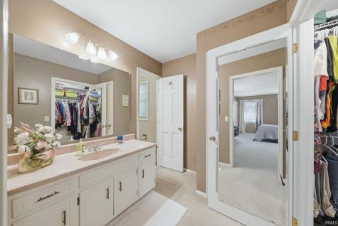 8219 Quincy Court Fort Wayne IN 46835