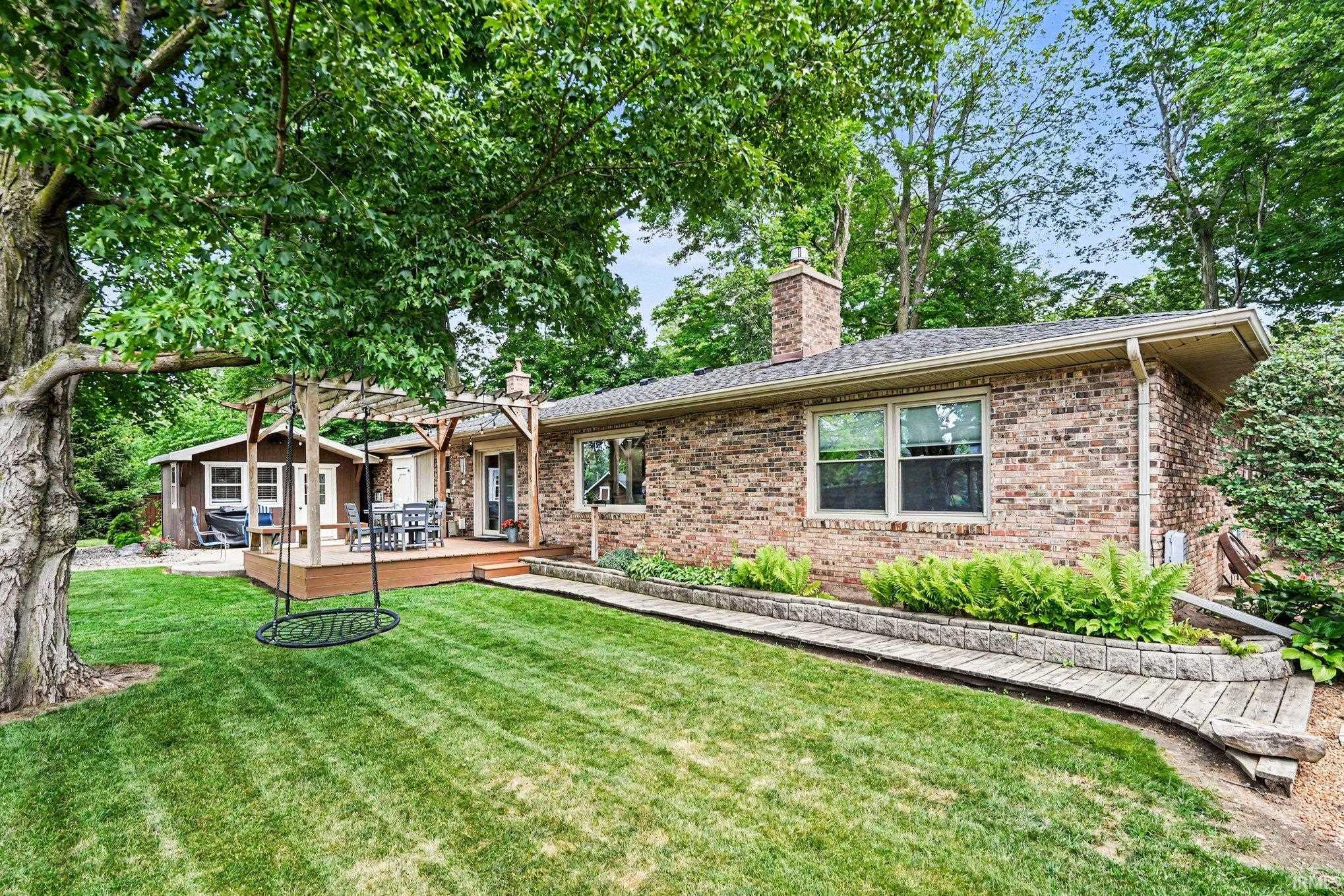 4 Arbor Court Nappanee IN 46550