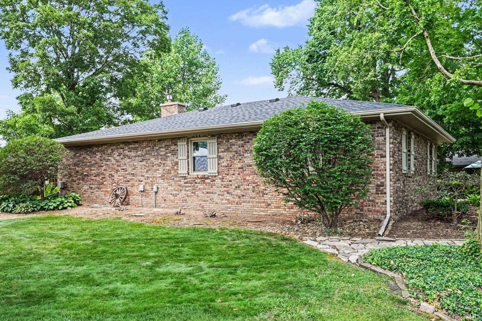 4 Arbor Court Nappanee IN 46550