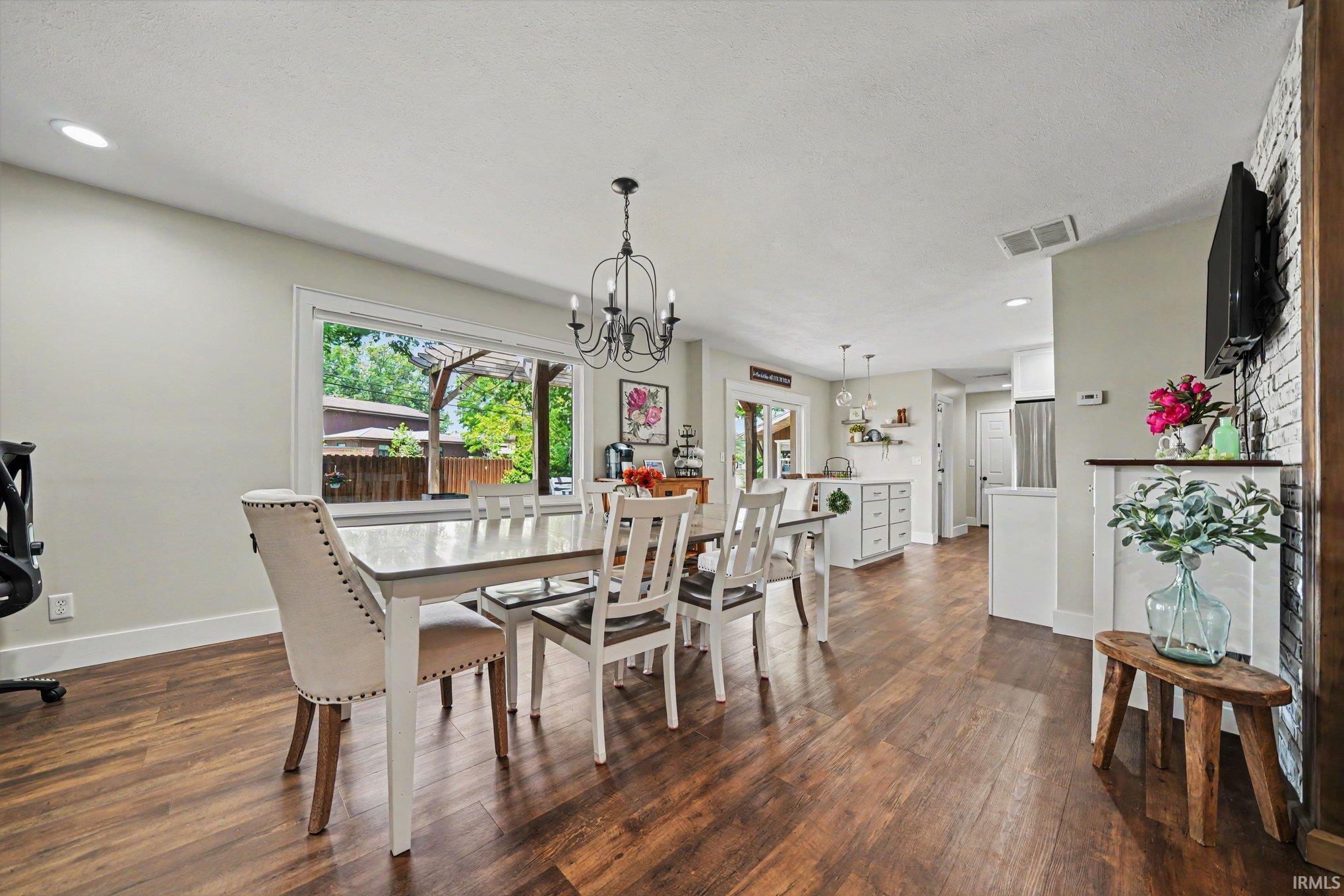 4 Arbor Court Nappanee IN 46550