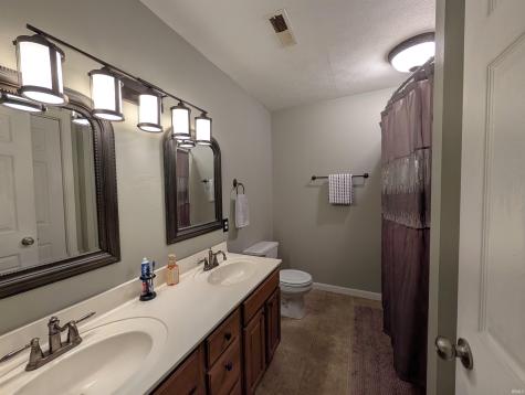 1805 Redbud Court Huntingburg IN 47542