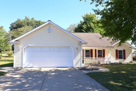 1805 Redbud Court Huntingburg IN 47542