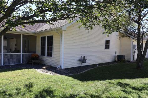 1805 Redbud Court Huntingburg IN 47542