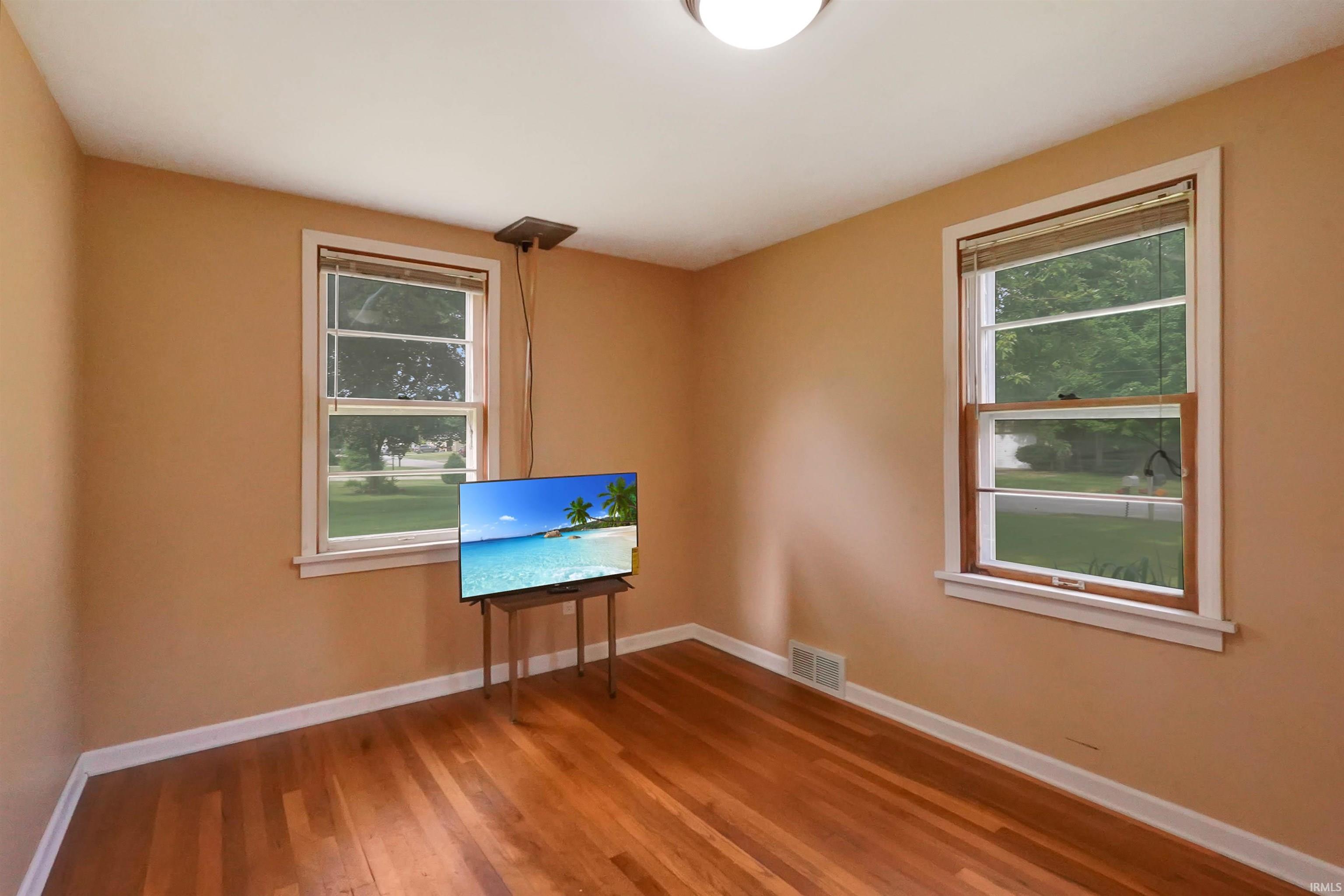 52395 Leland Avenue South Bend IN 46637