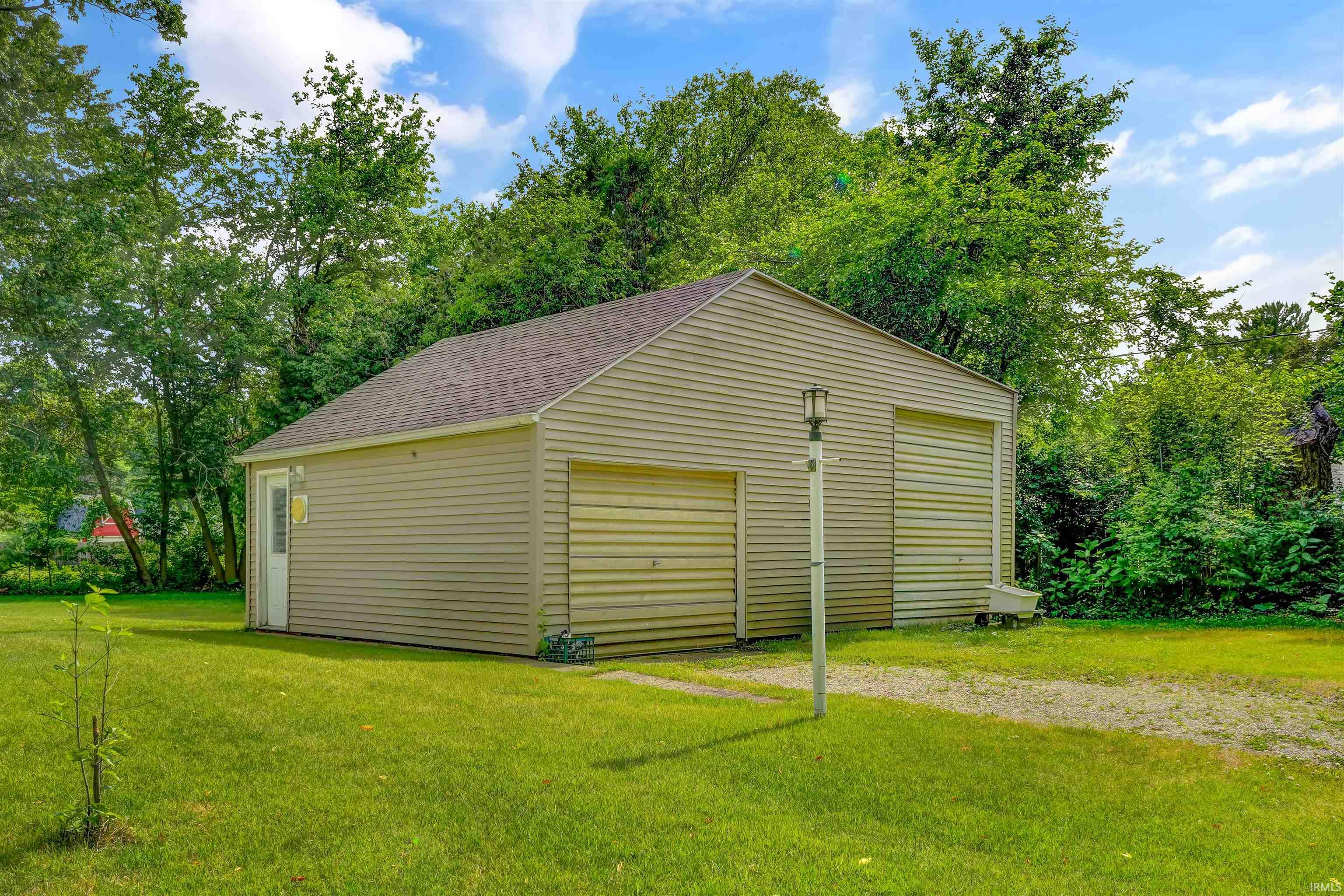 52395 Leland Avenue South Bend IN 46637