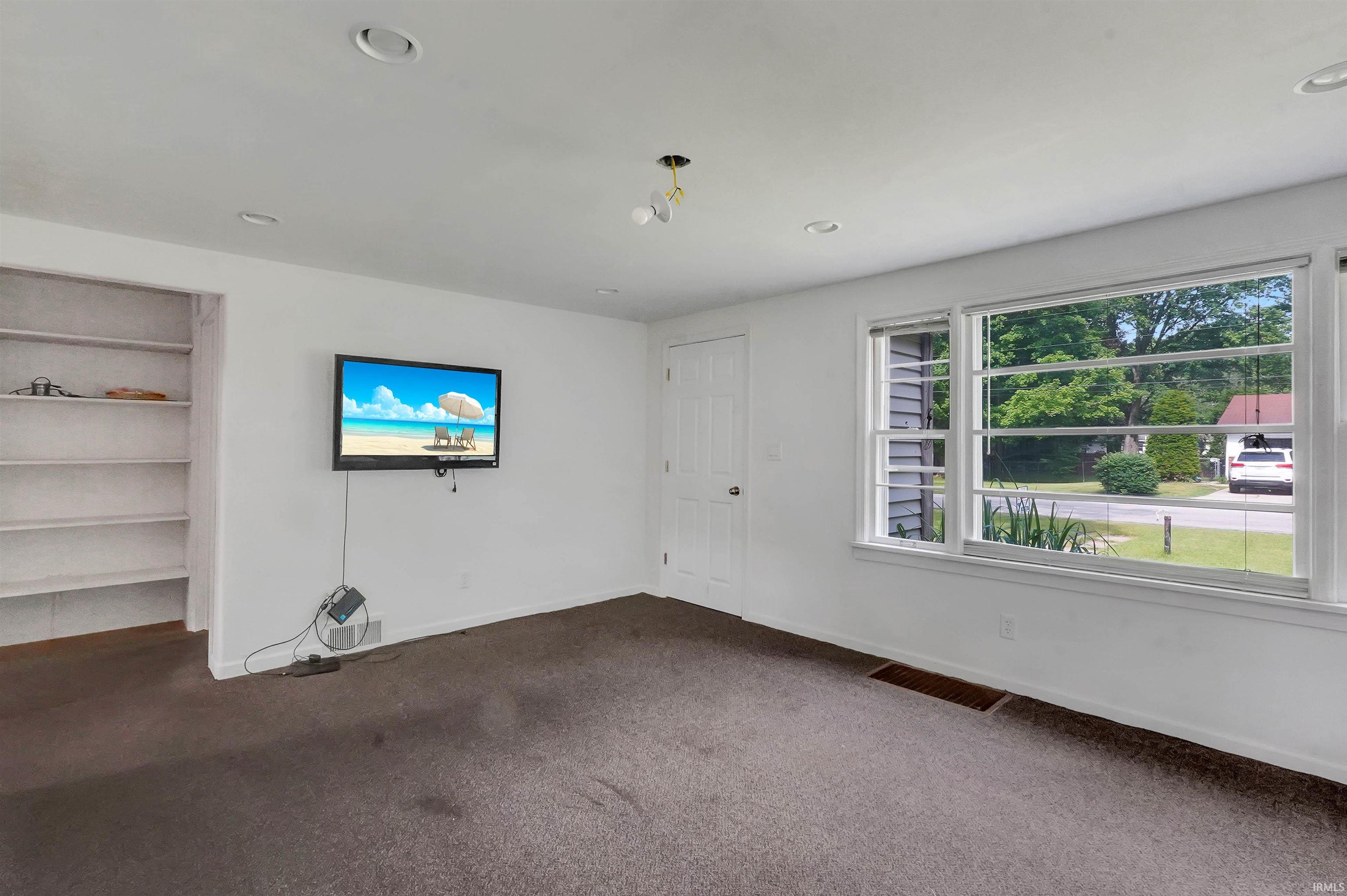52395 Leland Avenue South Bend IN 46637