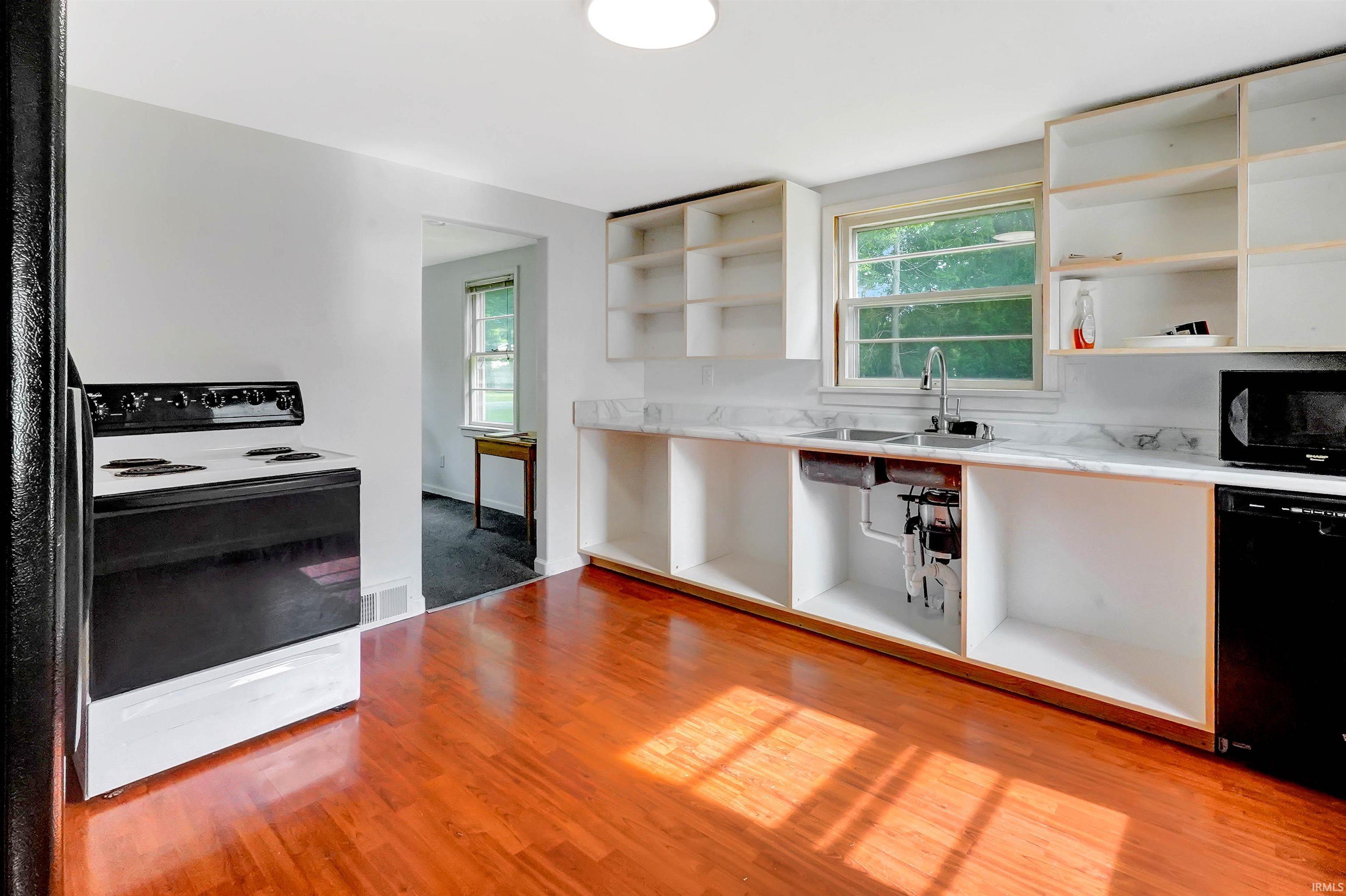 52395 Leland Avenue South Bend IN 46637